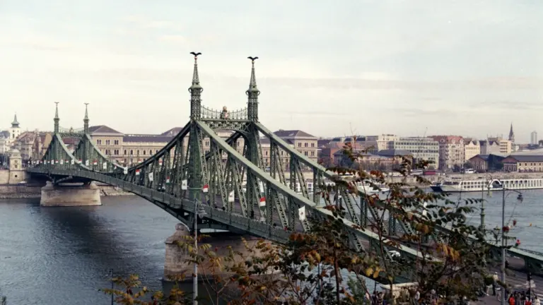 Poznański Czerwiec i powstanie węgierskie: wspólny październik 1956