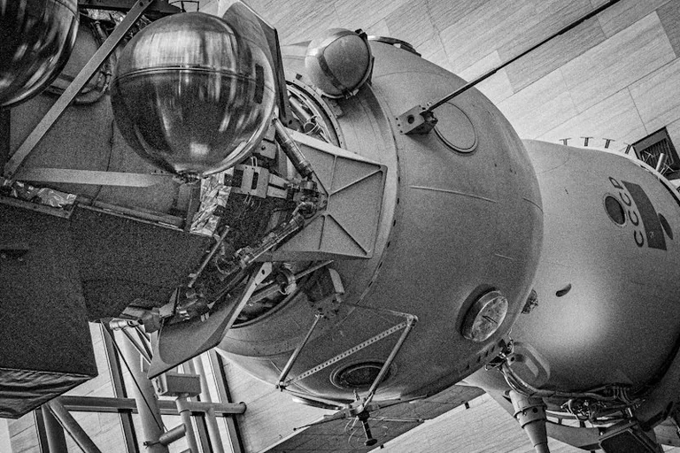Sputnik 1 wystartował 4 października 1957 r. Co naprawdę robił?